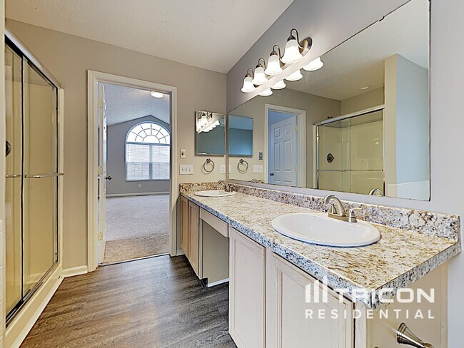 Building Photo - 6628 Waterstone Dr
