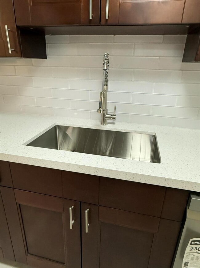 Building Photo - 2336 NW 35th St