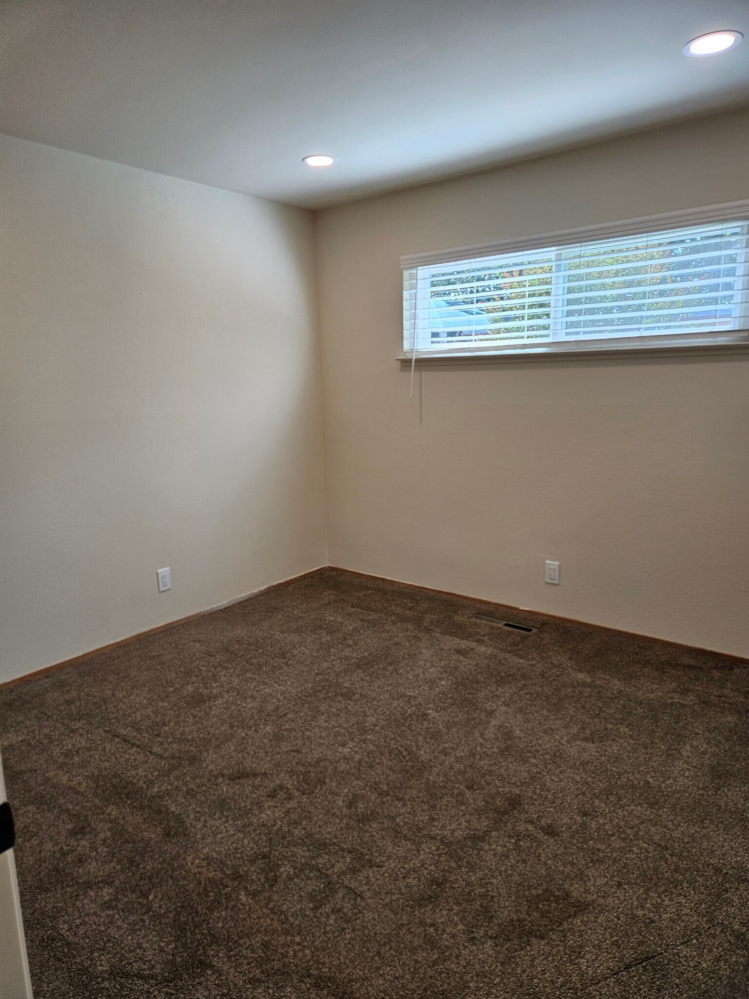 Building Photo - 1661 Arbor Dr