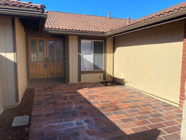 Building Photo - Summerfield Home