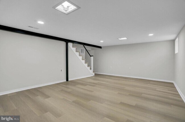 Building Photo - 3202 Dudley Ave