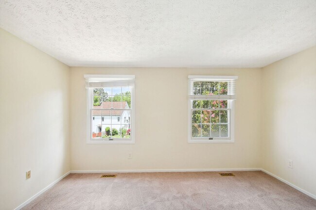 Building Photo - 1402 Kingstream Dr
