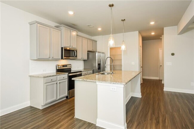 Building Photo - 5379 Fox Den Rd