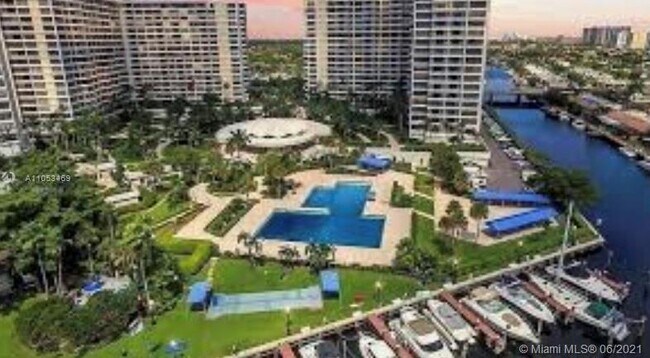 Building Photo - 600 Three Islands Boulevard
