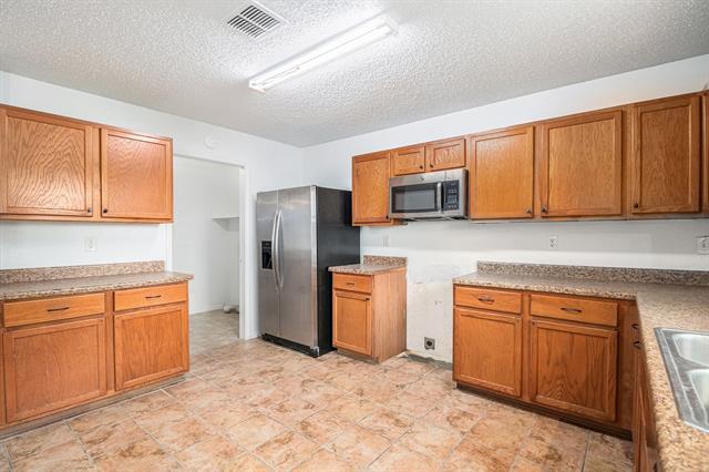Building Photo - 8713 Garden Springs Dr