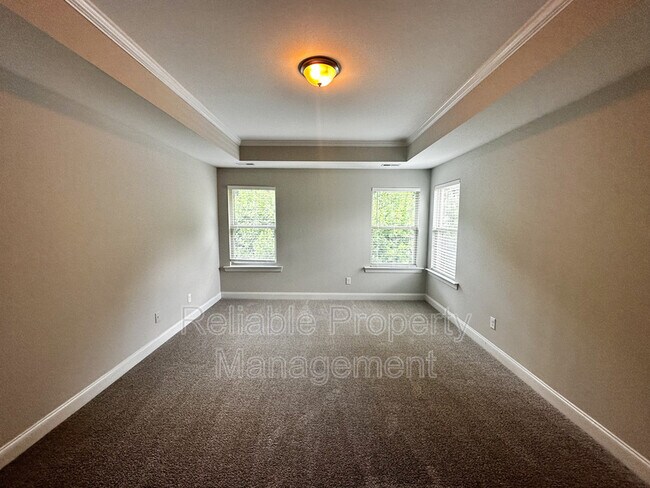 Building Photo - 282 Flowers Crest Way