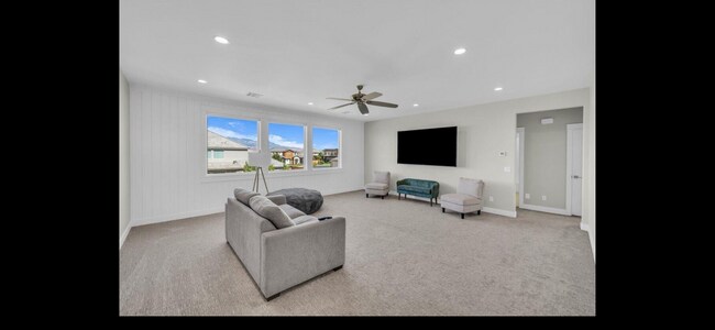 Building Photo - 2249 E Fieldstone Cir