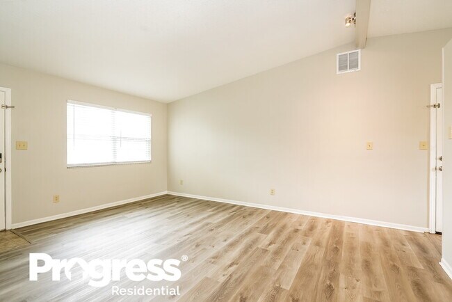 Building Photo - 3628 Valley Lake Dr