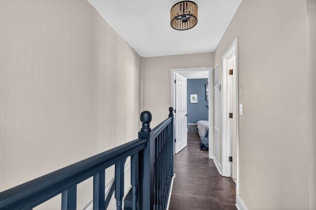 Building Photo - 1531 SE 15th St