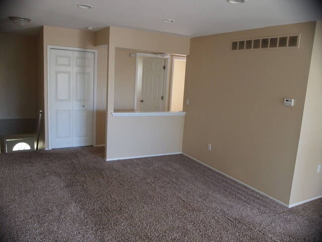 Building Photo - 187 Neptune Dr
