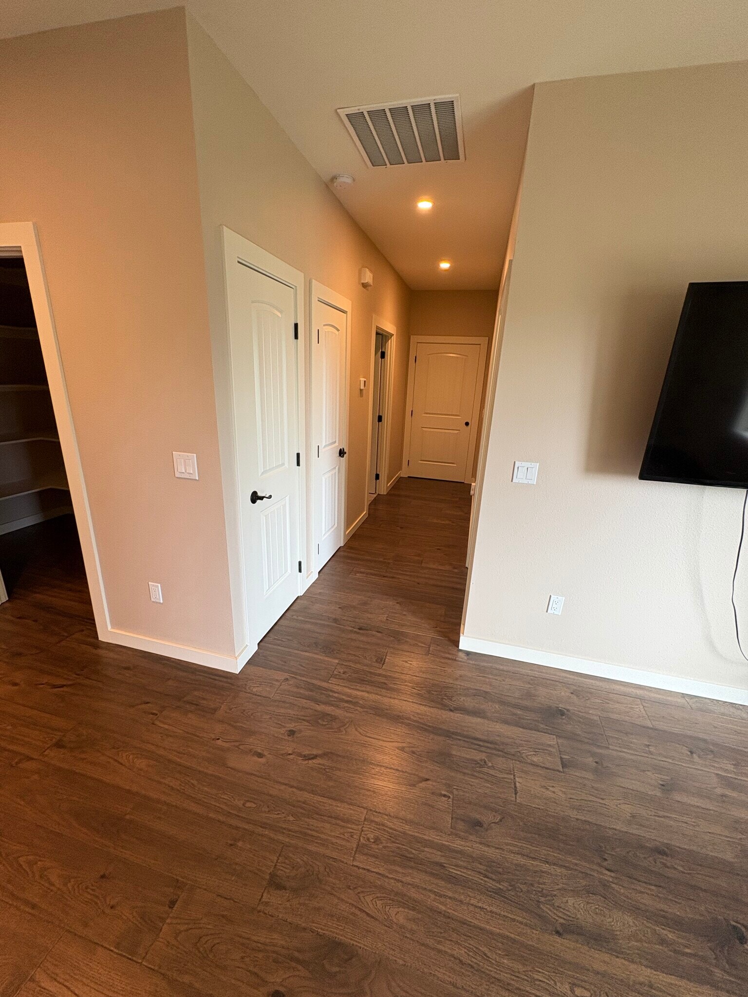 Building Photo - 20620 Pine Vista Dr