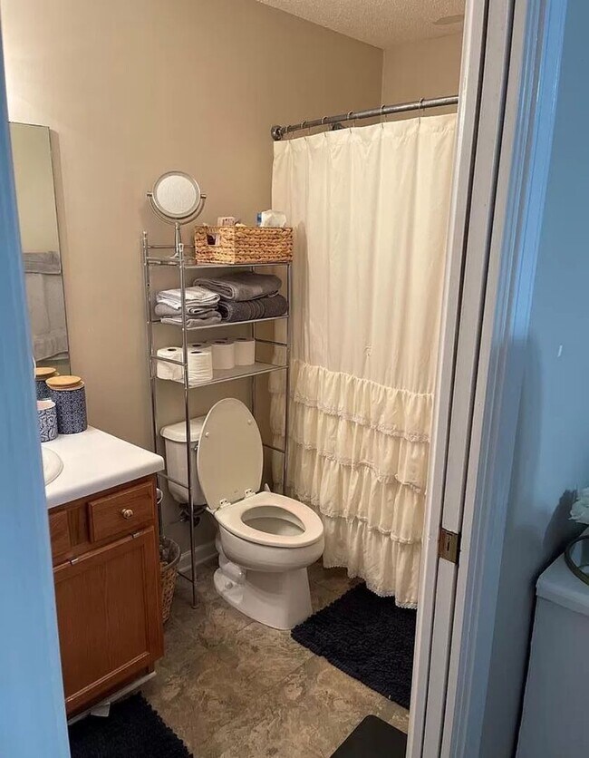 Building Photo - Trojan Commons Condo