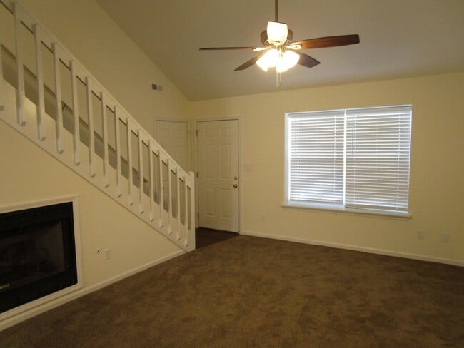 Building Photo - 2432-2434 Calder Ct.