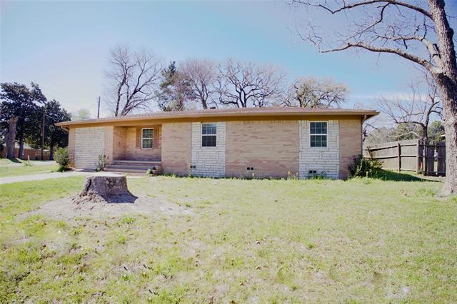 Building Photo - 1004 W Cayuga Dr