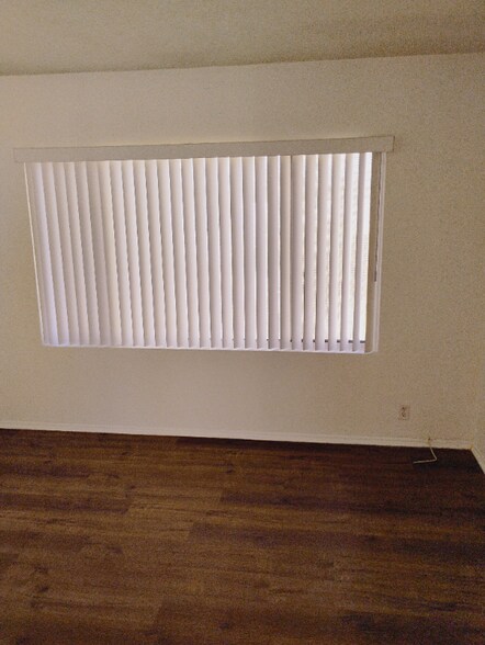 Building Photo - 2239 N Catalina St