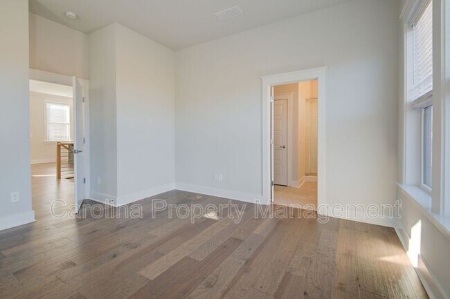 Building Photo - 5939 Ardrey Kell Rd