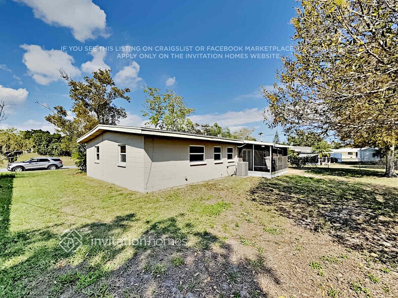 Building Photo - 4415 Hood Ave