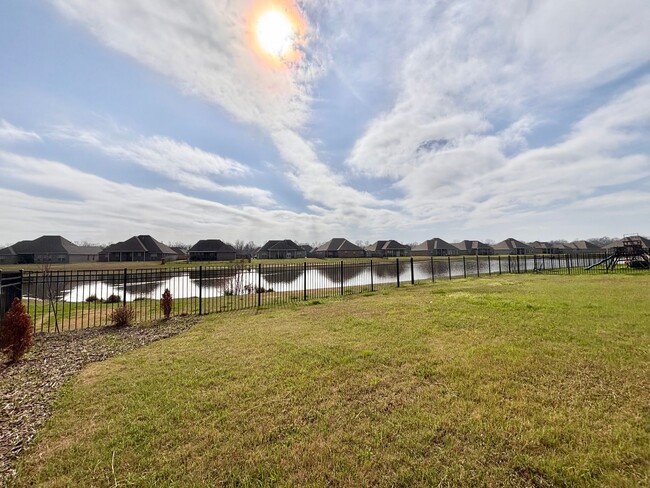 Building Photo - Three Bedroom Lake Front Property with Bea...