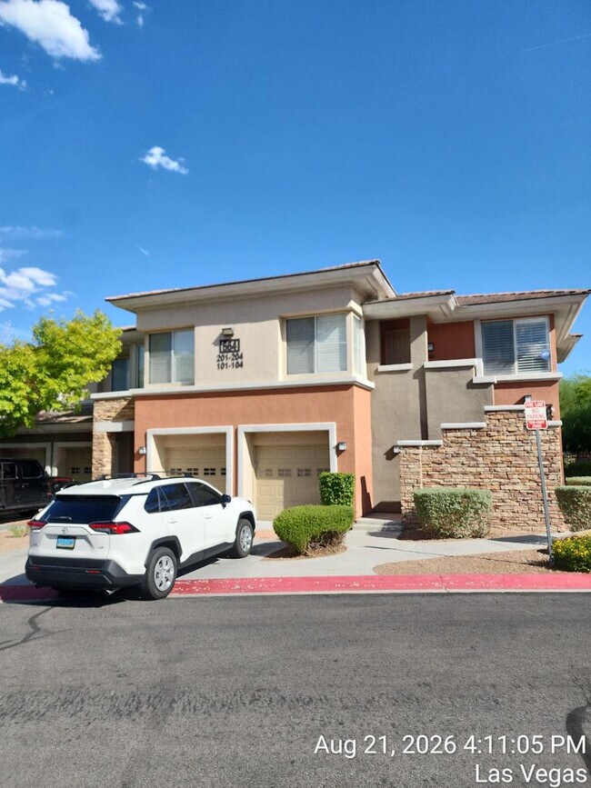 Building Photo - 664 Peachy Canyon Cir