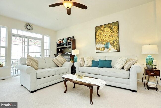 Building Photo - 35 Derby Dr