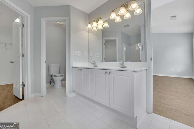 Building Photo - 13491 Spring View Dr