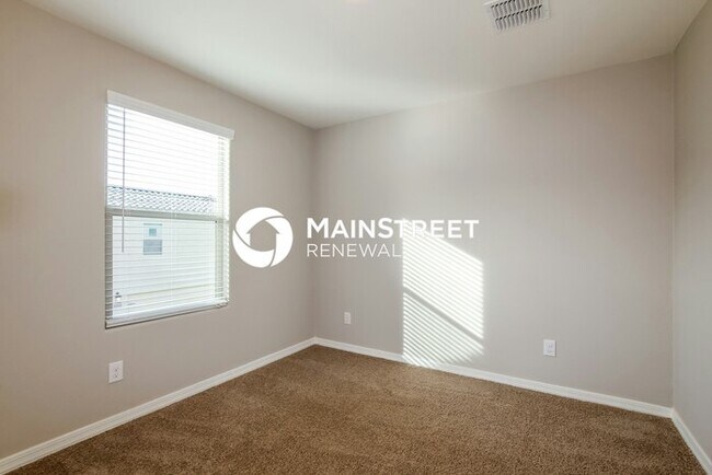 Building Photo - 3 Bedroom Pet-Friendly Home in Phoenix, AZ with Main Street Renewal
