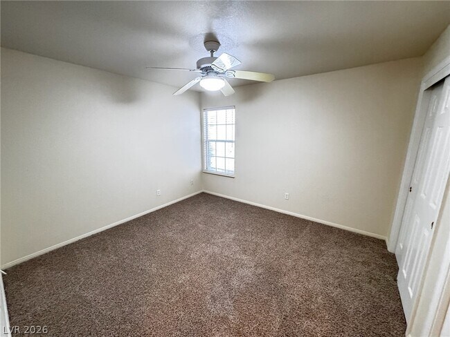 Building Photo - 5117 Elm Grove Dr