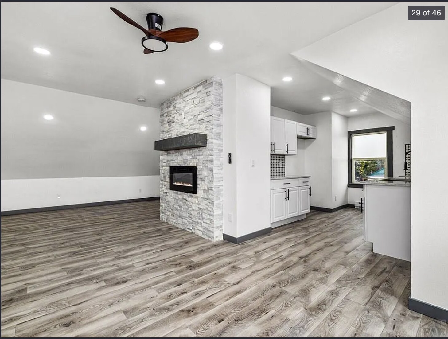 Building Photo - 1835 E 4th St