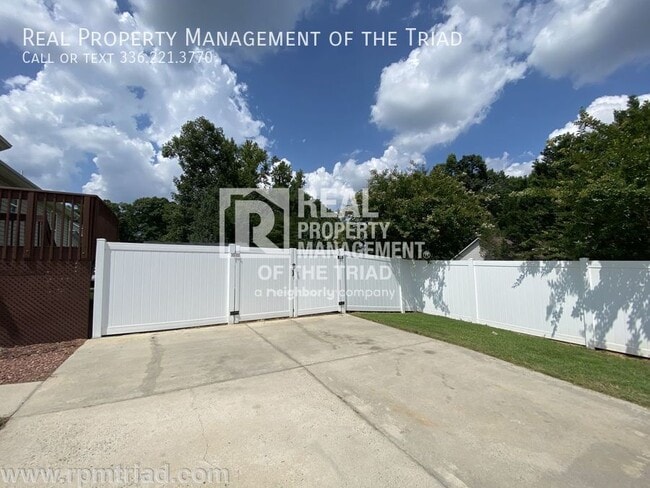 Building Photo - 4645 Beckel Ct