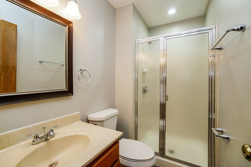 Building Photo - 3294 Bellowind Dr