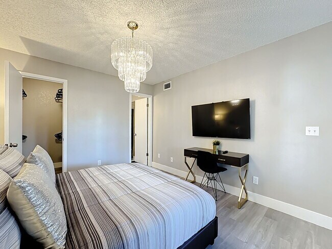 Building Photo - Westwood Boulevard, Orlando, FL 32821 - 2 BR 2 BA condo