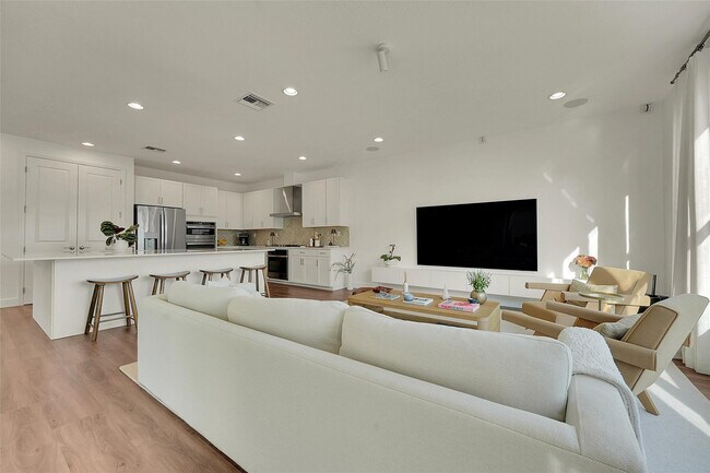 Building Photo - 17178 Tawny Owl Trl