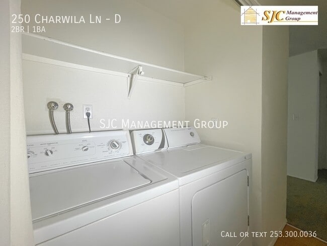 Building Photo - 250 Charwila Ln