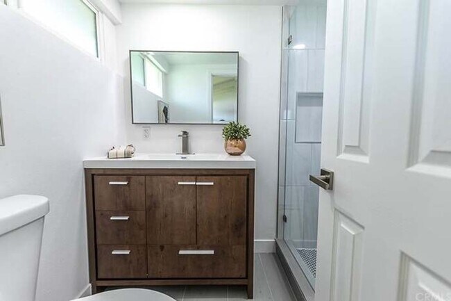 Building Photo - 3 Bedroom Single Family Home near Cal Poly...