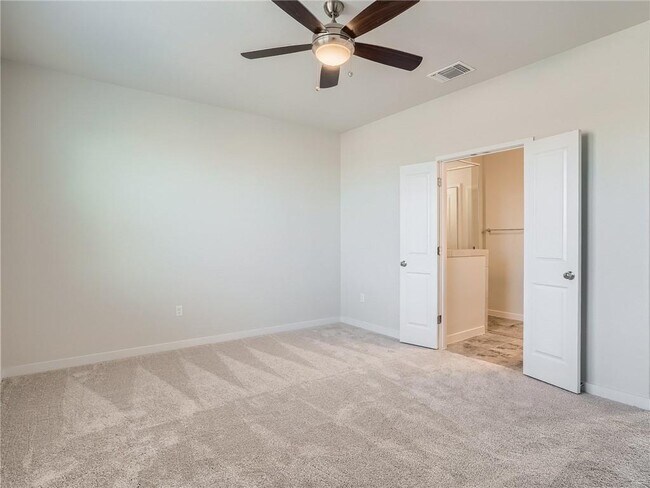 Building Photo - 1309 Showbox St