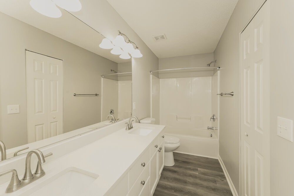 Building Photo - 5966 Cougar Ln