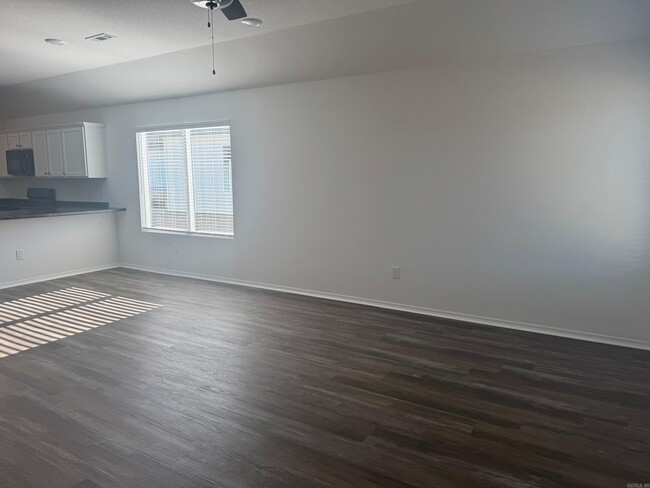 Building Photo - 60 Sarah Alyse Ln