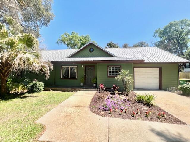 Primary Photo - 1212 Bayshore Dr