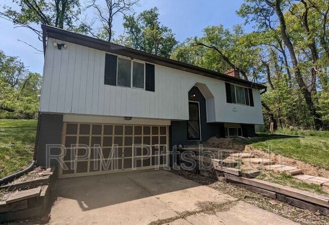 Primary Photo - 90 Walker Rd