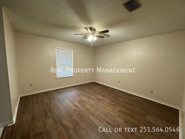Building Photo - 2808 Westmoor Ct