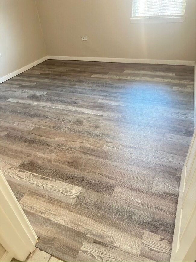 Building Photo - 79762