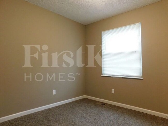 Building Photo - 2489 Millvalley Dr