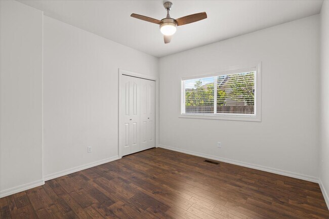 Building Photo - 2485 Greenfield Ct