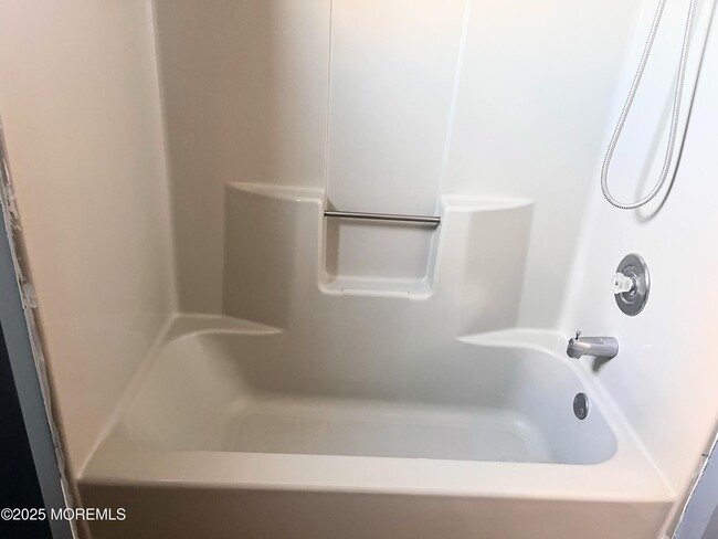 Building Photo - 1023 Atlantic City Blvd