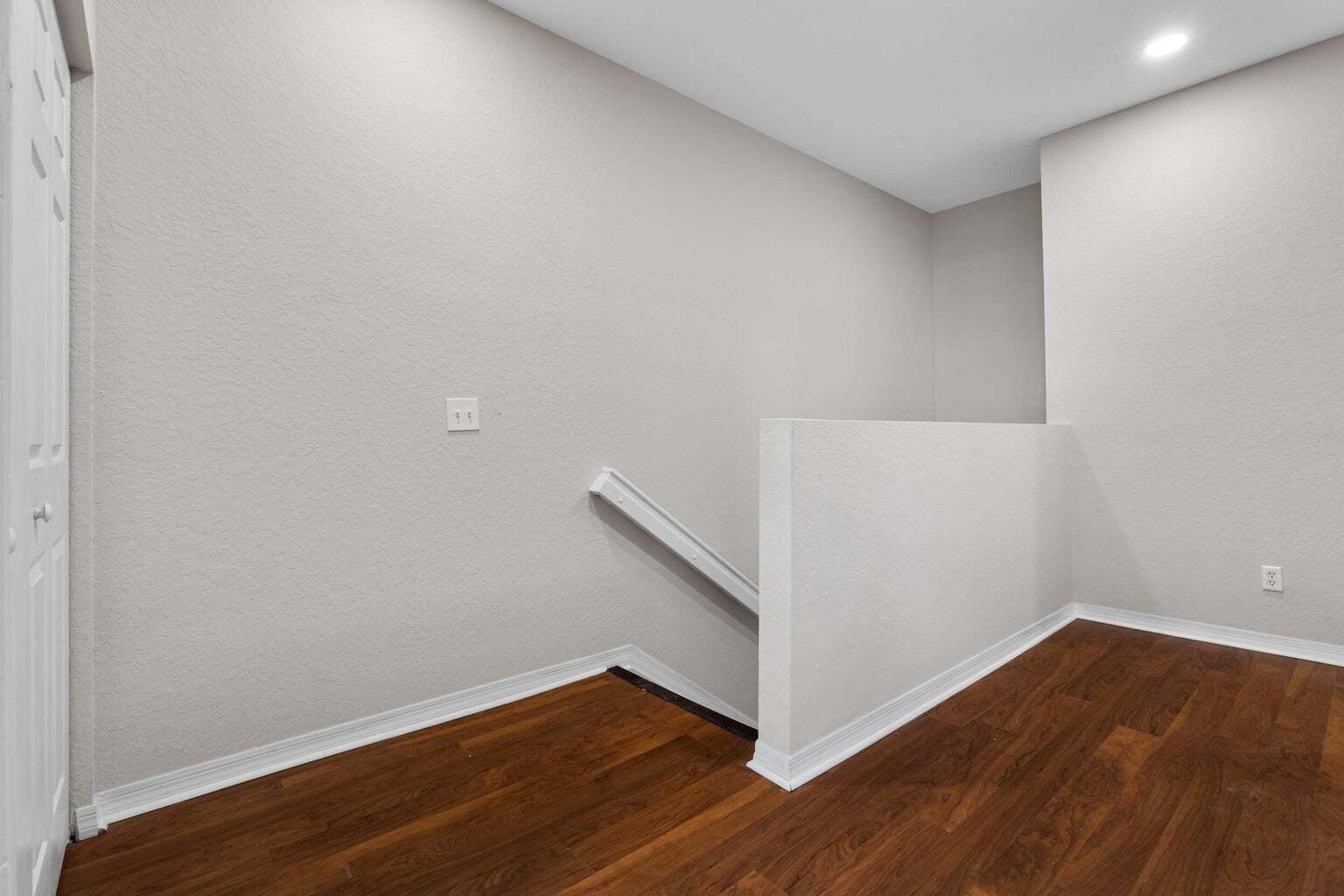 Building Photo - 3051 Grandiflora Dr
