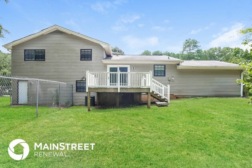 Building Photo - 838 Cochise Trail SE