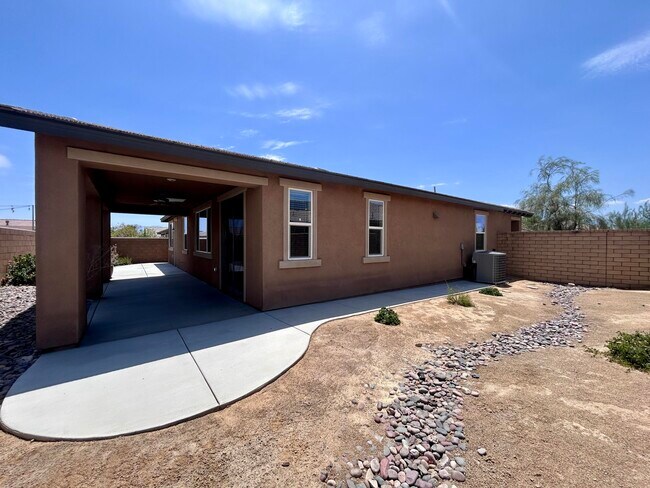 Building Photo - 40082 Catania Ct