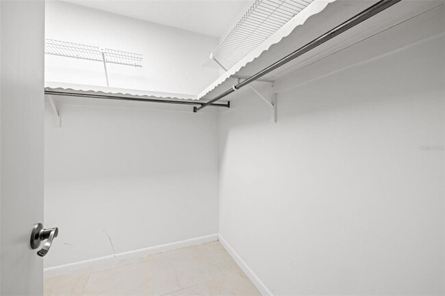 Building Photo - 5220 Brittany Dr S