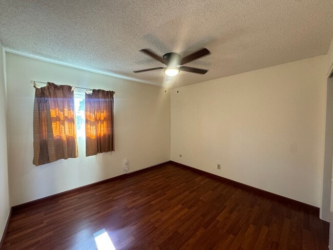 Building Photo - Southwest 4 bedroom with Solar