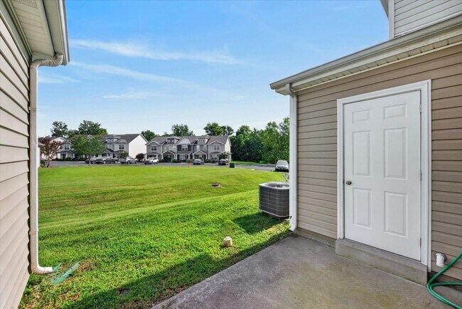 Building Photo - 343 Sam Houston Cir